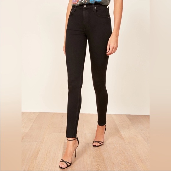 LAST CHANCE | Reformation Jeans Harper High Rise Skinny Jeans in Black - Picture 5 of 10